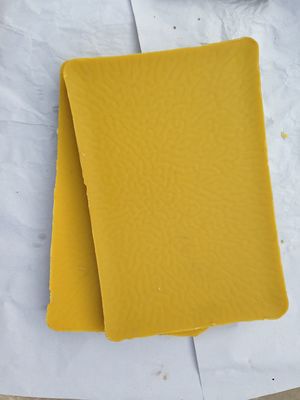 주문 Bee Star 100% 순수한 꿀벌 수액 블록 노란색은 화장품 산업에서 사용할 수 있습니다. 온라인 제품