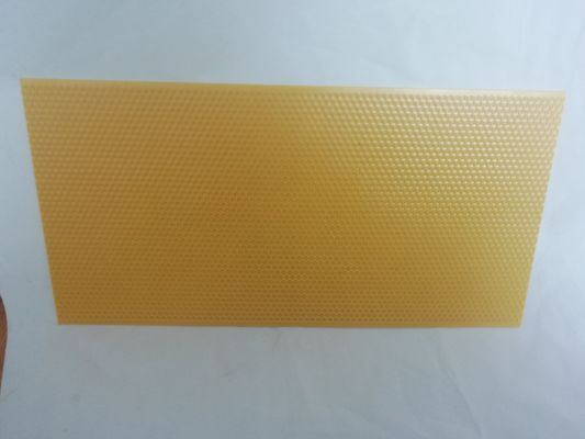 플라스틱 5.4 밀리미터 노란색 밀랍 재단 시트